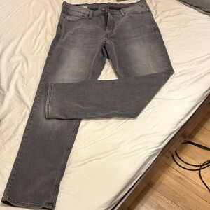 Levi's Men's Charcoal Straight Jeans